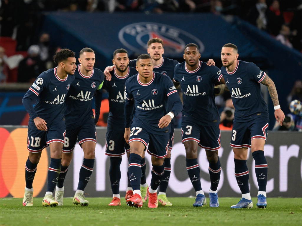 反观中国足 反观中国足